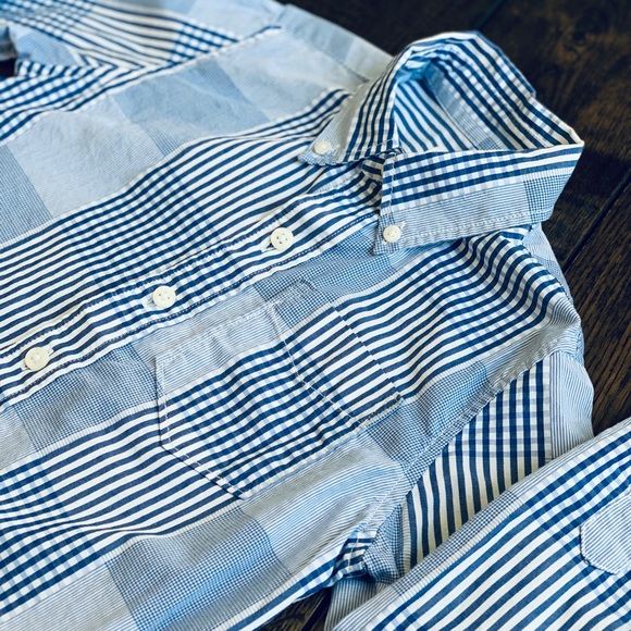 GAP Boys’ Mixed-Plaid Button-Down Shirt - Picture 2 of 6